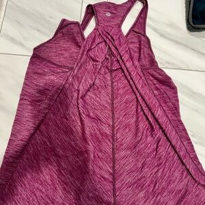 Lululemon berry loose tank